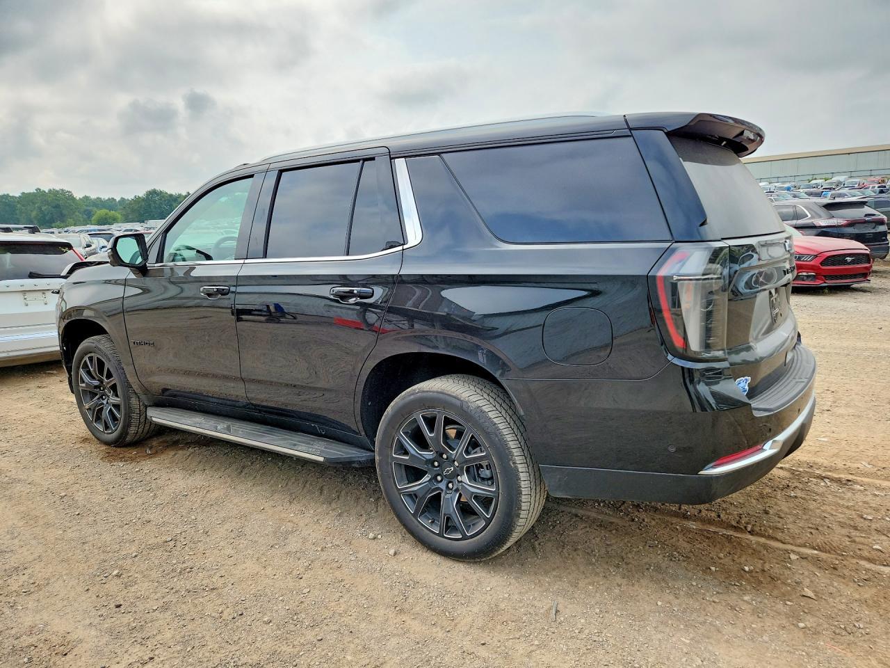 2025 Chevrolet Tahoe K1500 Lt - Фото 2