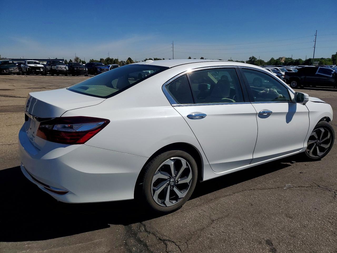 2017 Honda Accord Ex - Фото 3