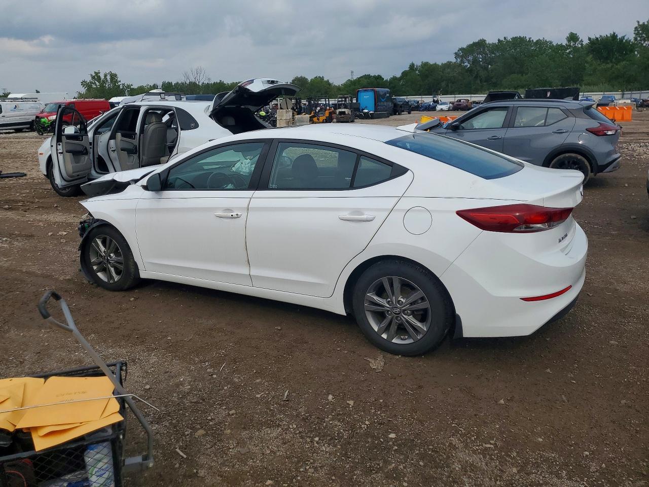 2018 Hyundai Elantra Value Edition - Фото 2