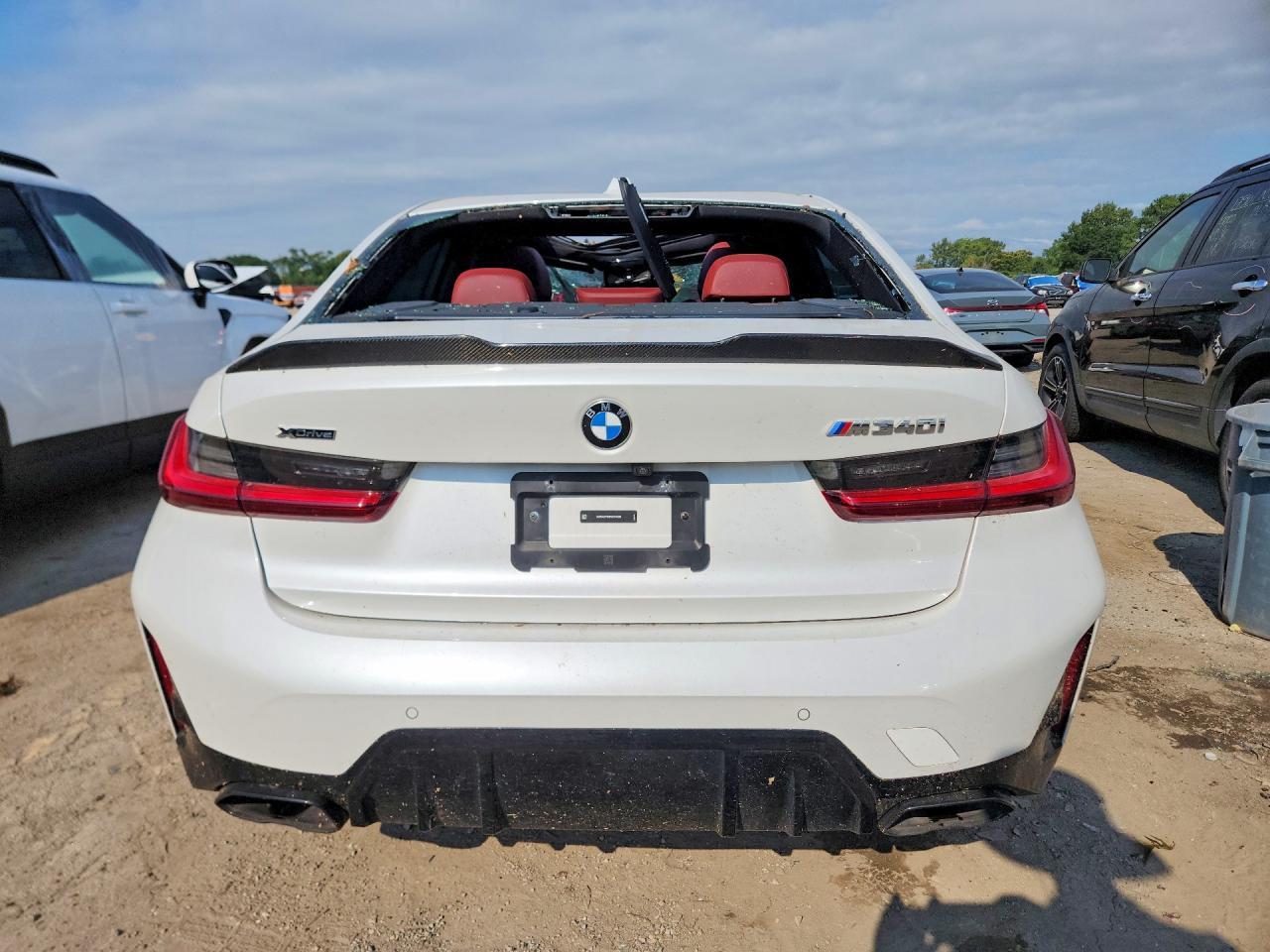 2023 BMW M340Xi - Image 6