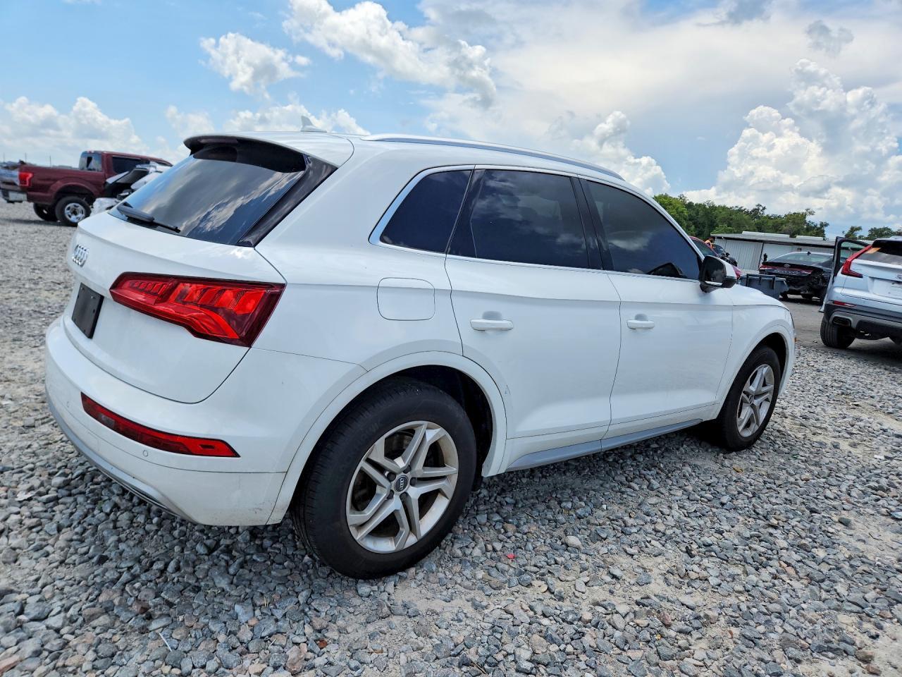 2018 Audi Q5 Premium Plus - Фото 3