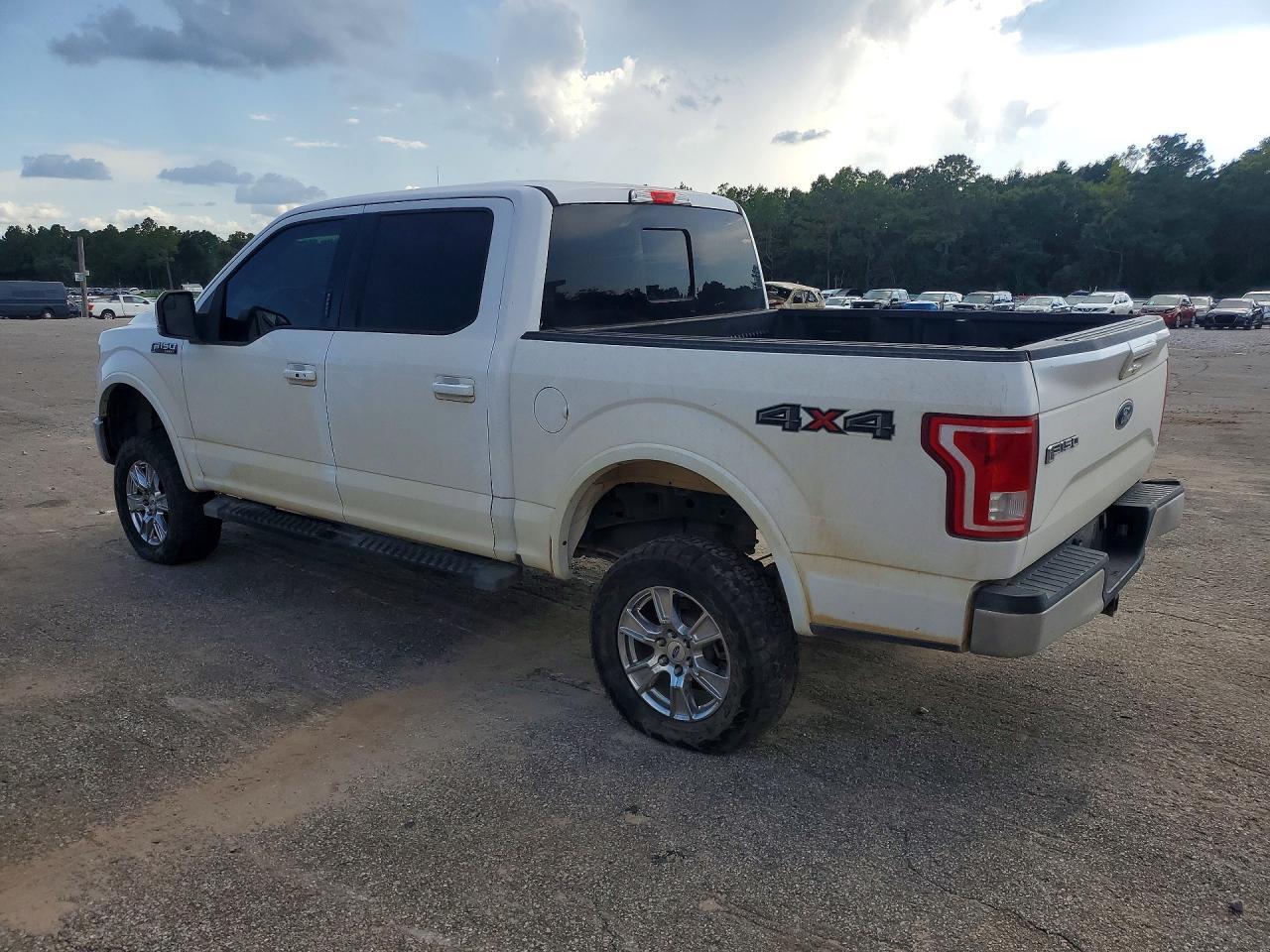 2017 Ford F150 Supercrew - Фото 2