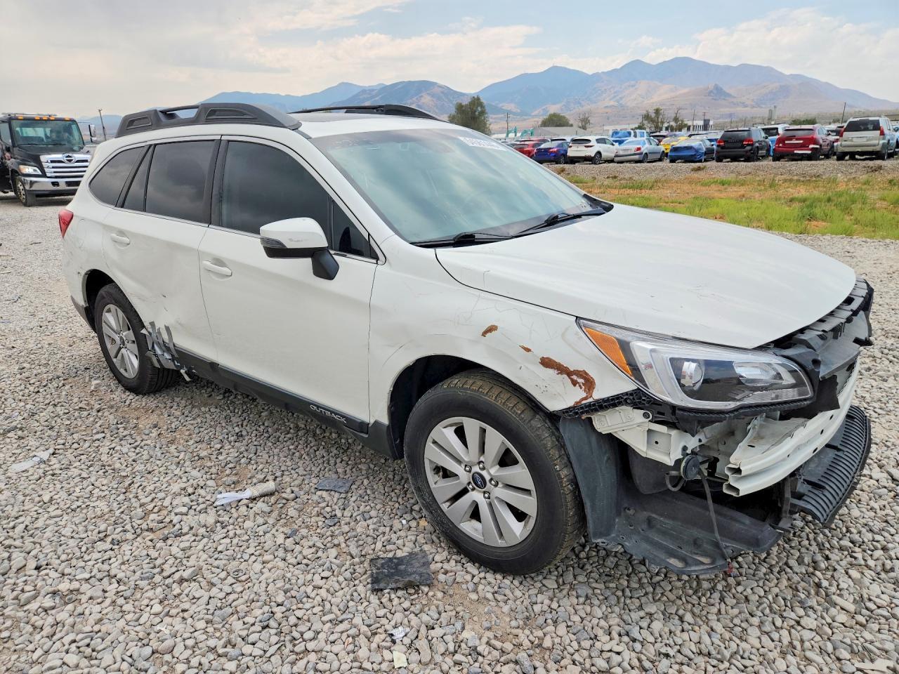 2015 Subaru Outback 2.5I Limited - Image 4
