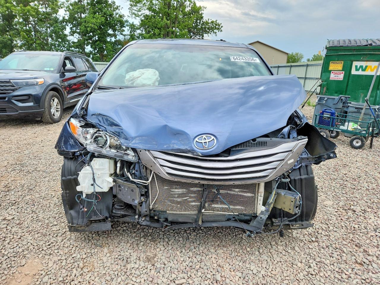 2015 Toyota Sienna Xle Premium 7-Passenger - Фото 5