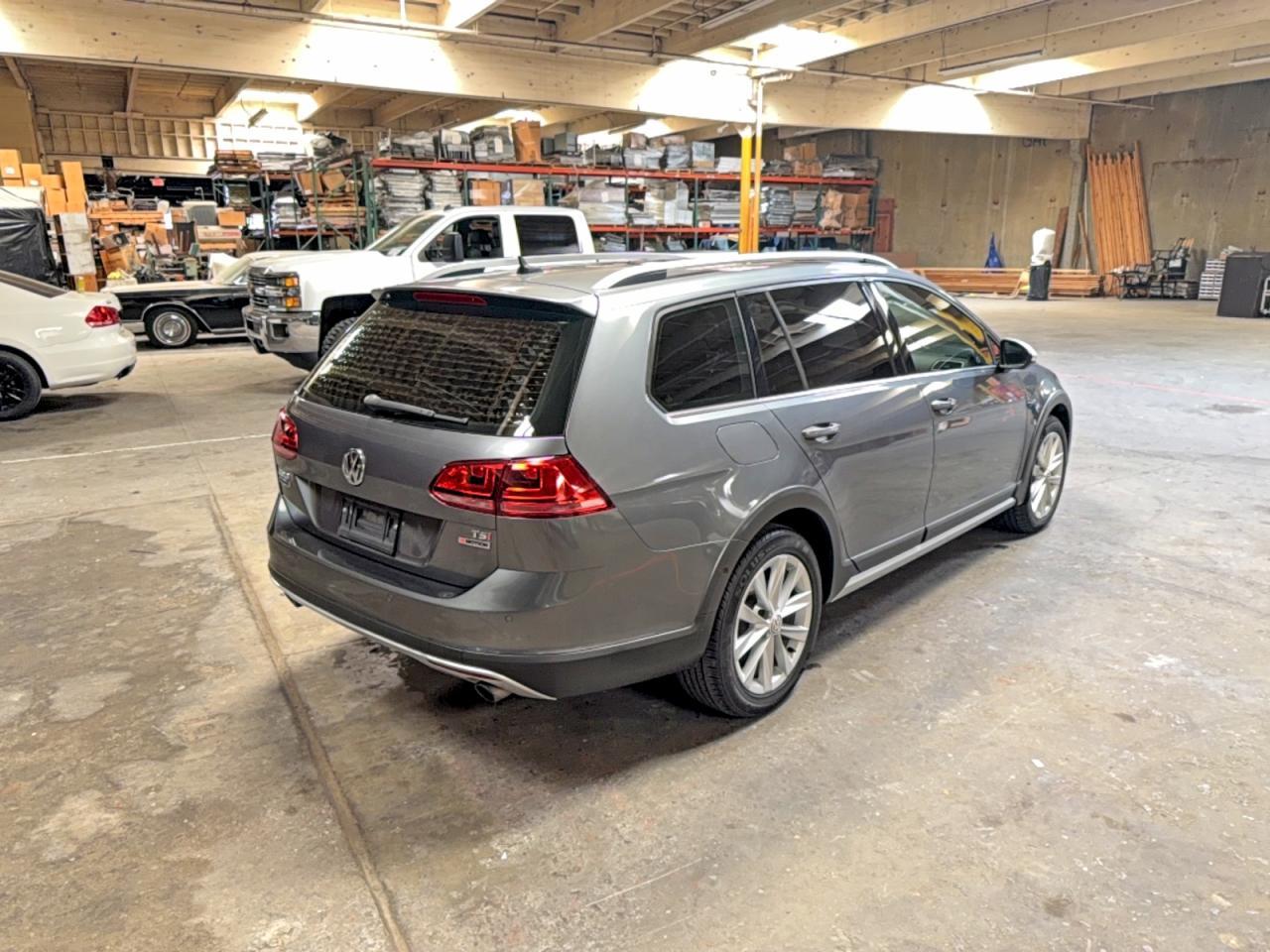 2017 Volkswagen Golf Alltrack S - Фото 4