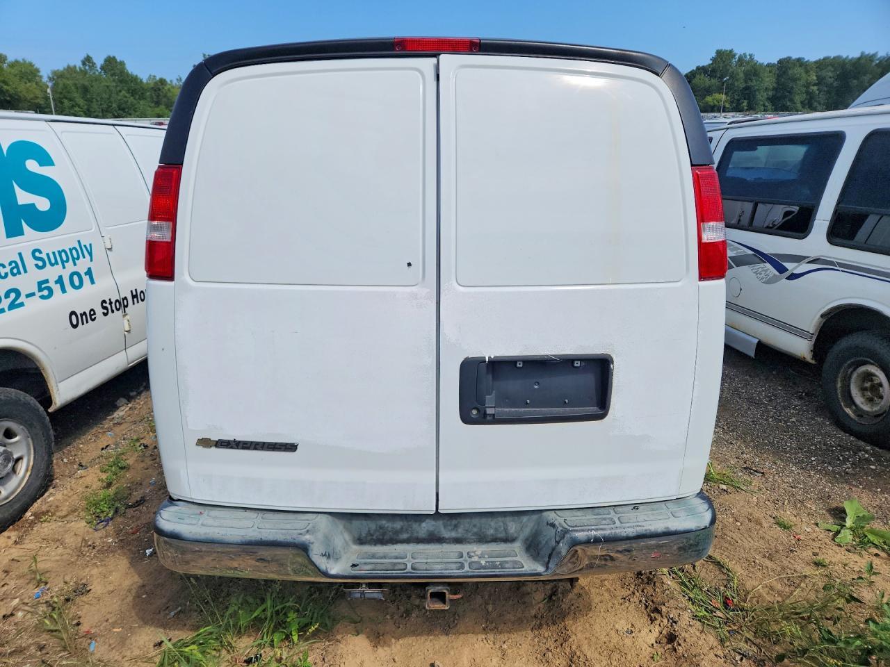2021 Chevrolet Express G2500 - Image 6