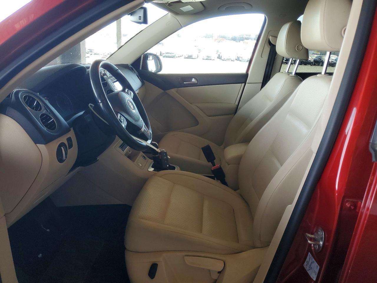 2016 Volkswagen Tiguan S - Image 7