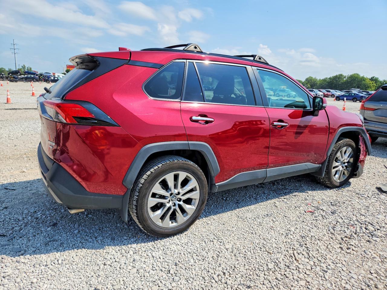 2021 Toyota Rav4 Limited - Фото 3