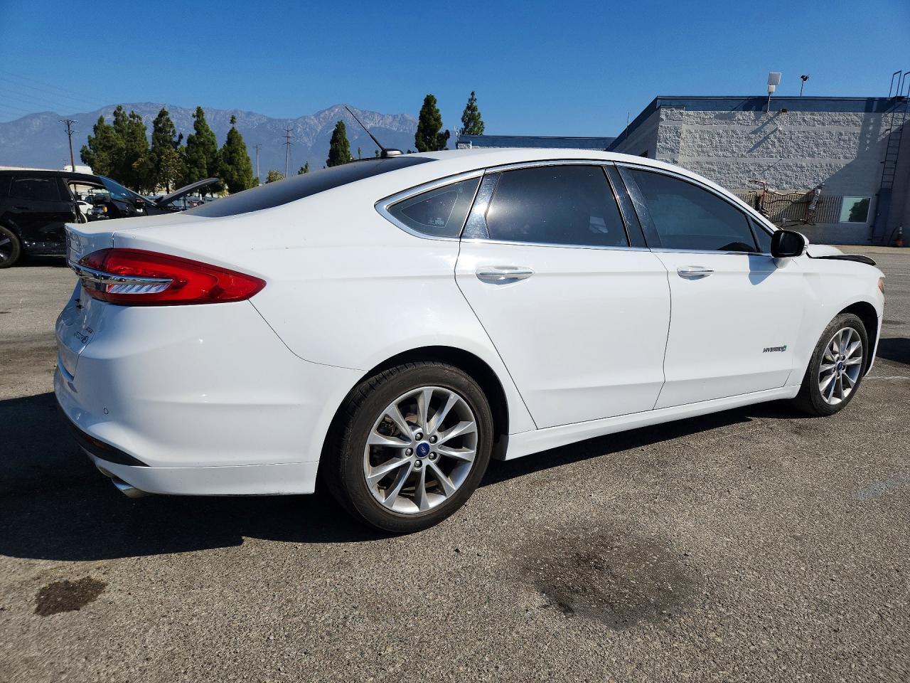 2017 Ford Fusion Se Hybrid - Фото 3