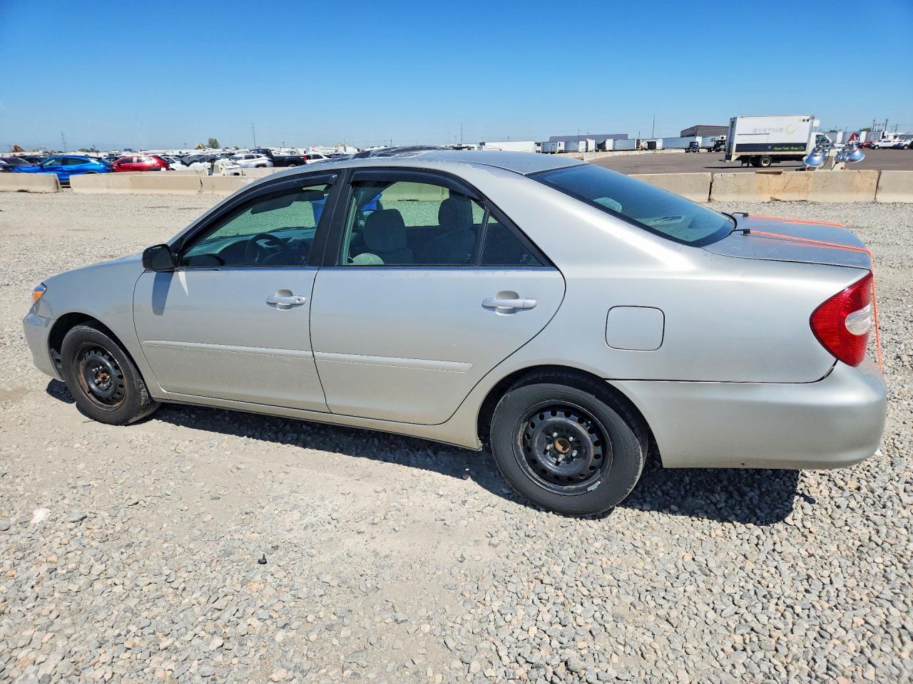 2004 Toyota Camry Le - Фото 2