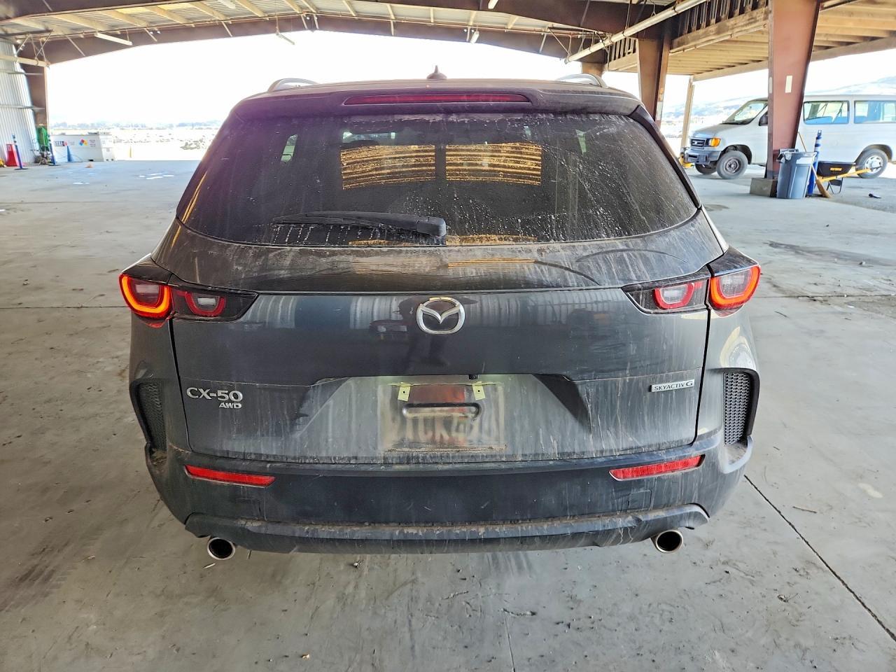 2025 Mazda Cx-50 Premium - Image 6