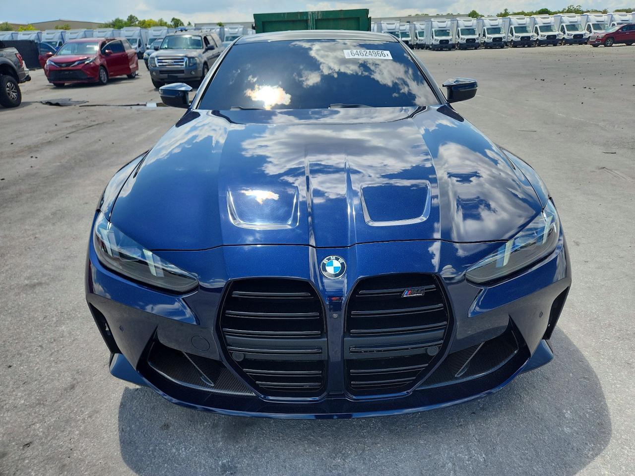 2025 BMW M4 Competition - Фото 5