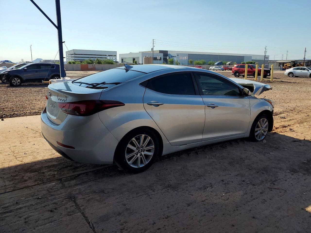2015 Hyundai Elantra Se - Image 3