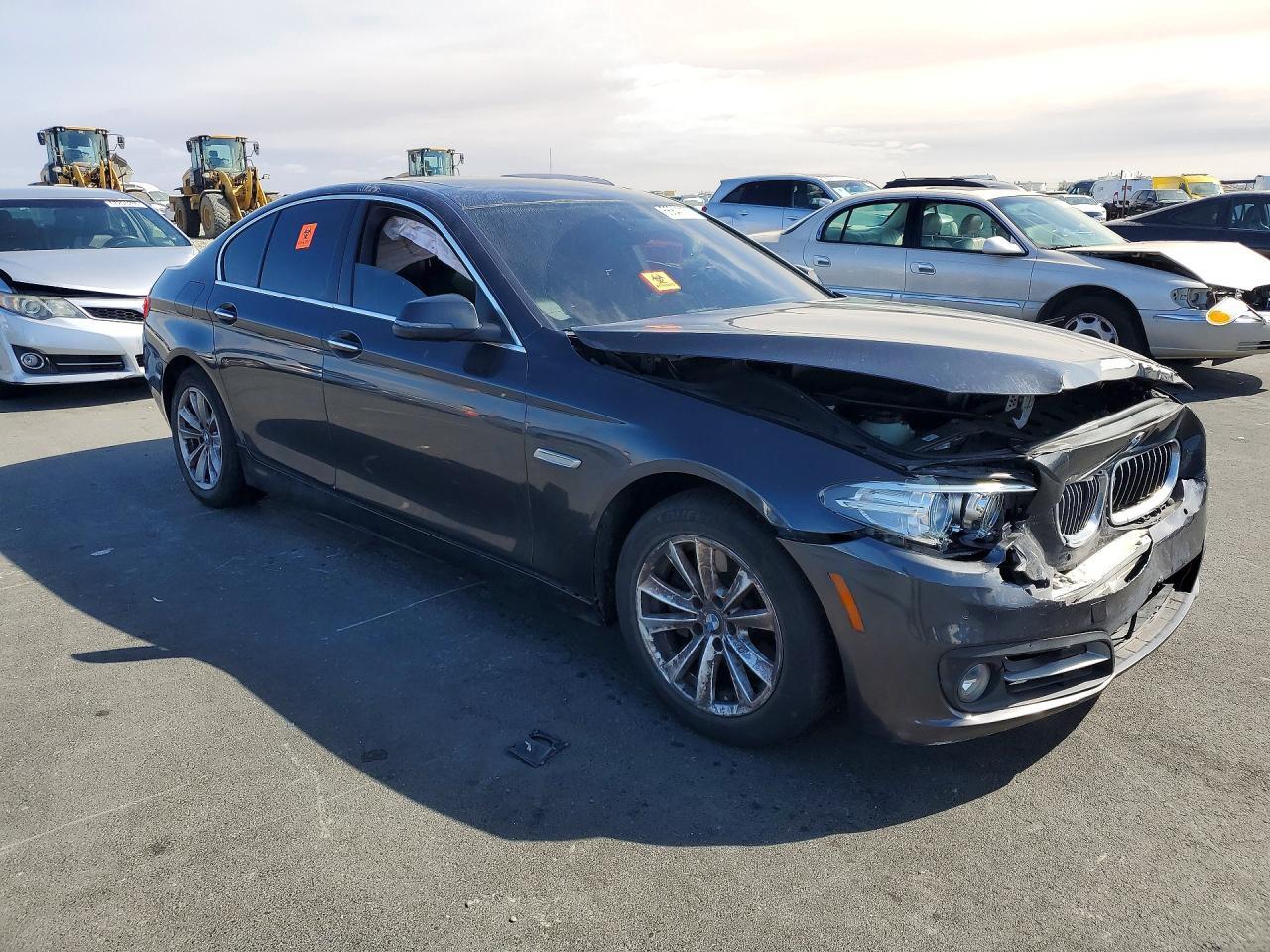 2016 BMW 528 I - Фото 4