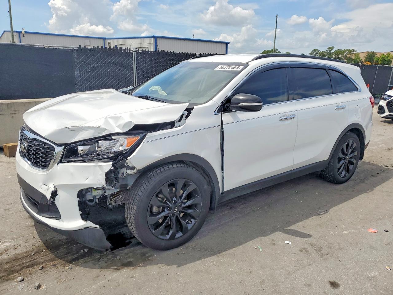 2019 Kia Sorento S V6