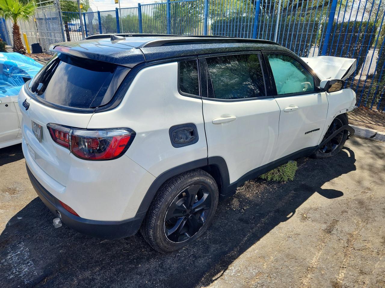 2021 Jeep Compass Latitude - Image 3