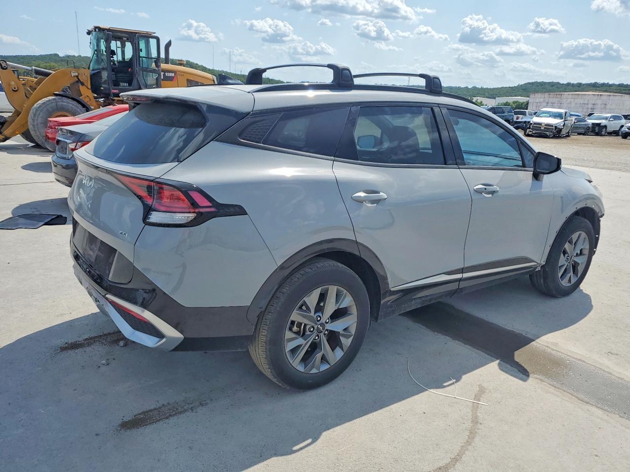 2023 Kia Sportage Sx - Image 3