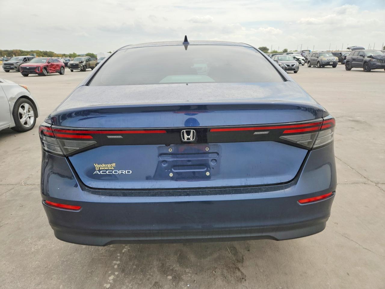 2023 Honda Accord Ex - Фото 6