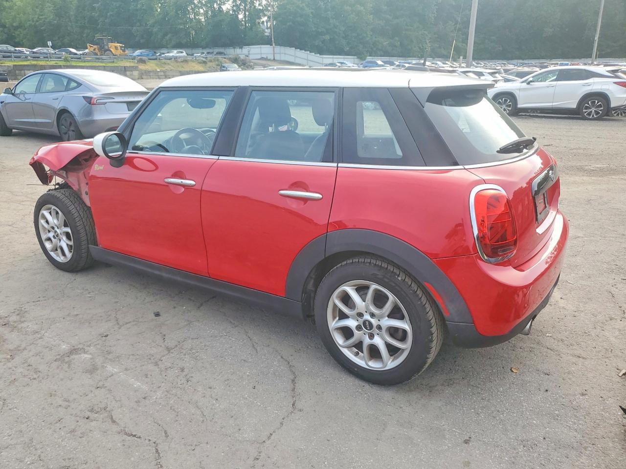 2020 Mini Cooper - Image 2
