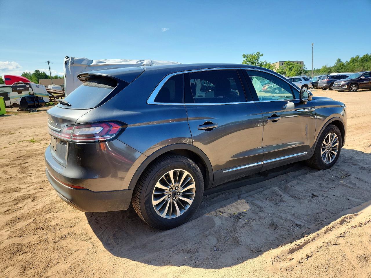 2020 Lincoln Nautilus - Image 3