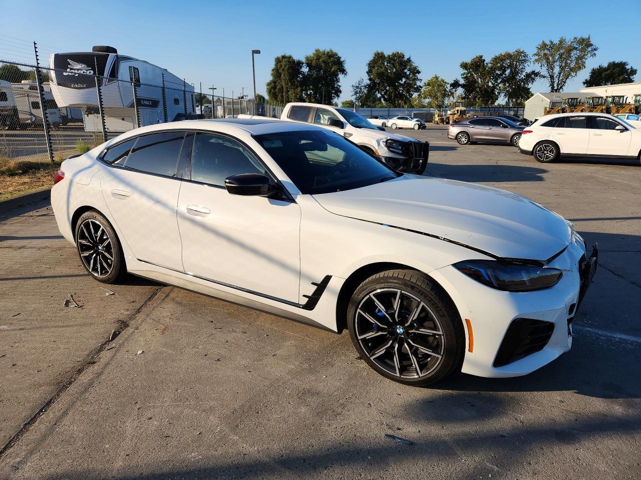 2025 BMW I4 Edrive 40 - Фото 4