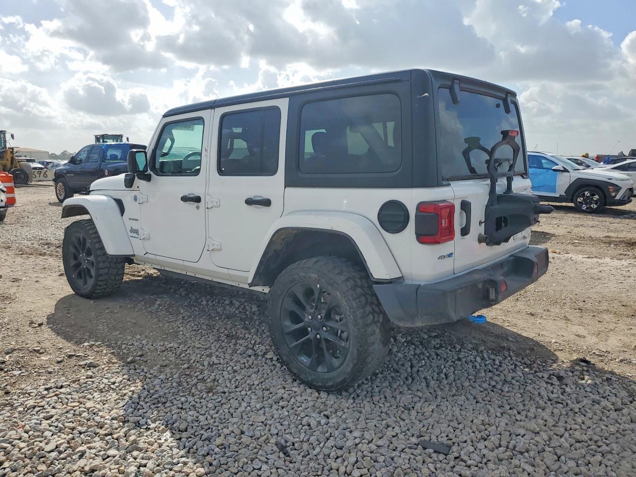 2023 Jeep 15 Ft - Фото 2