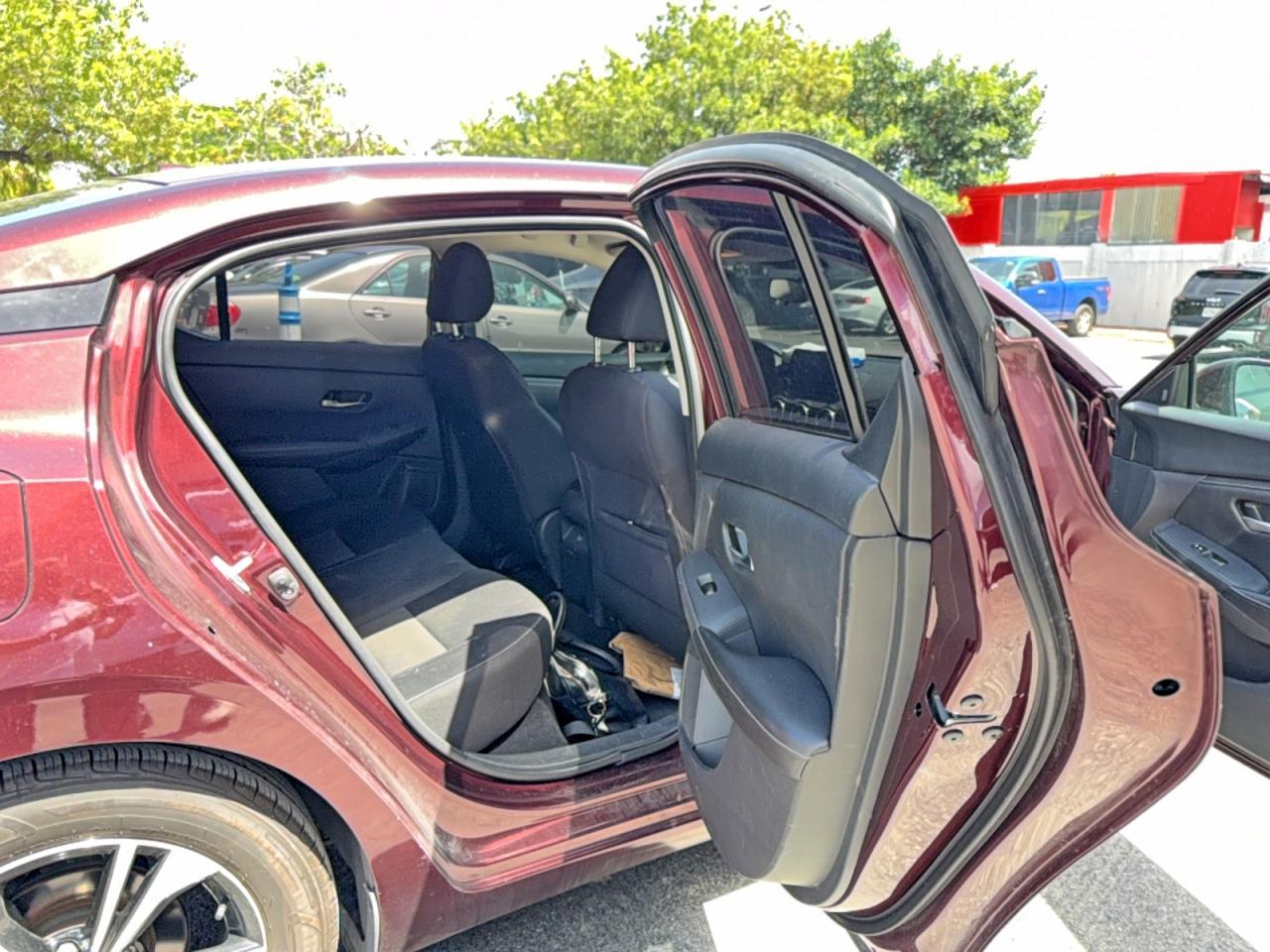 2021 Nissan Sentra Sv - Image 6