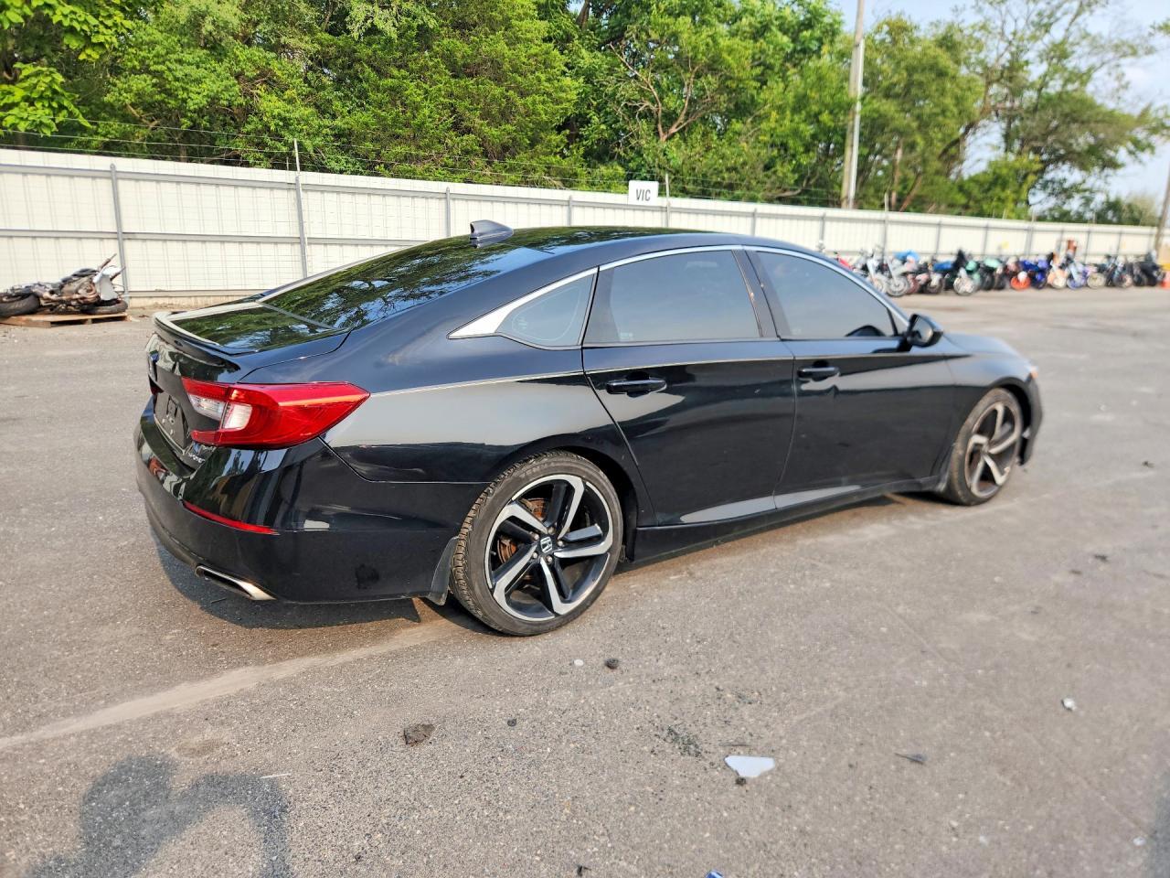 2018 Honda Accord Sport - Image 3
