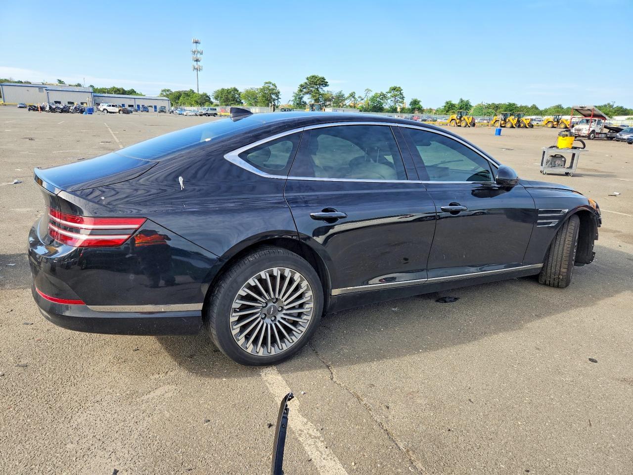 2023 Genesis Electrified G80 Base - Image 3