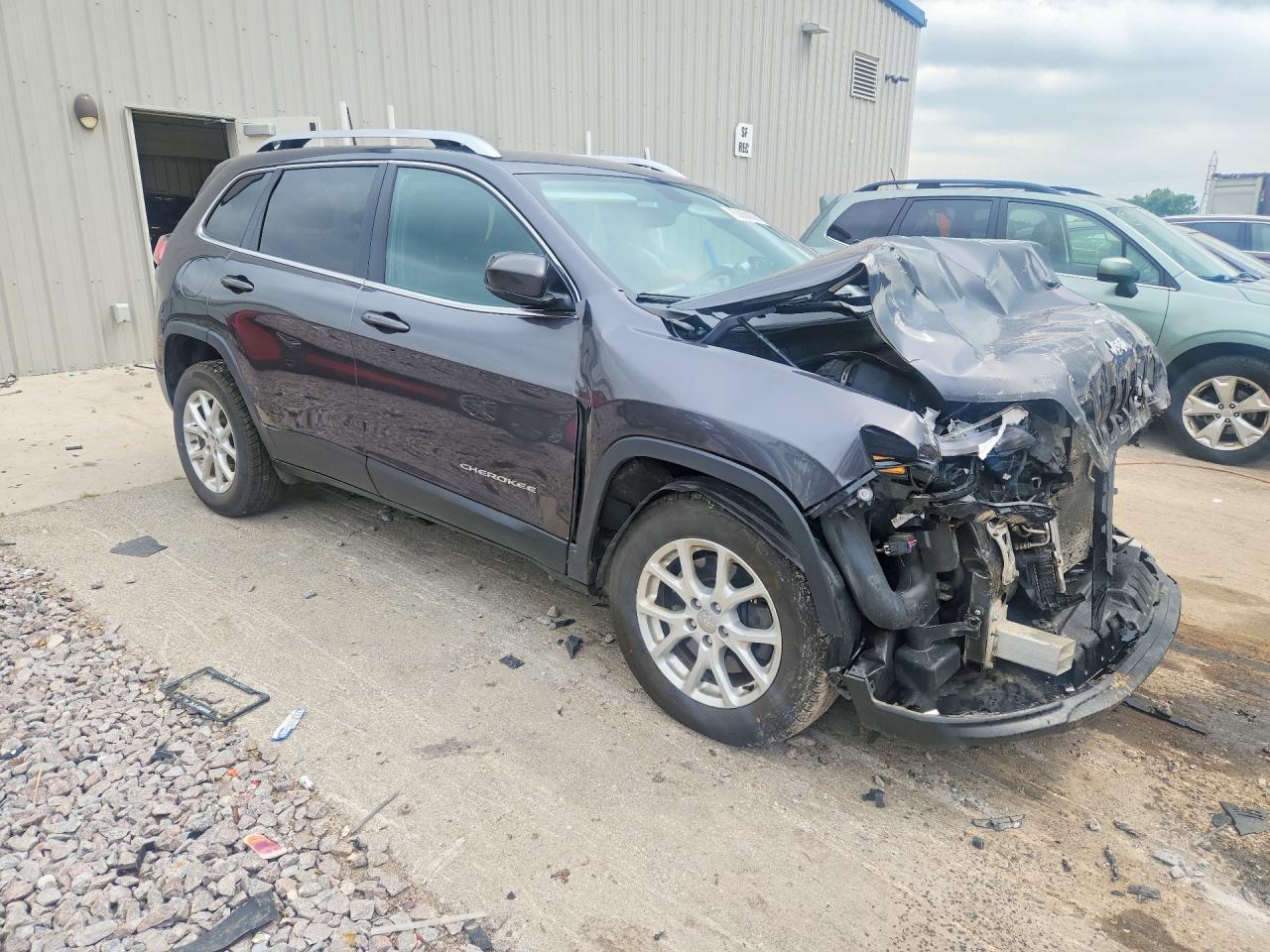 2019 Jeep Cherokee Latitude Plus - Фото 4