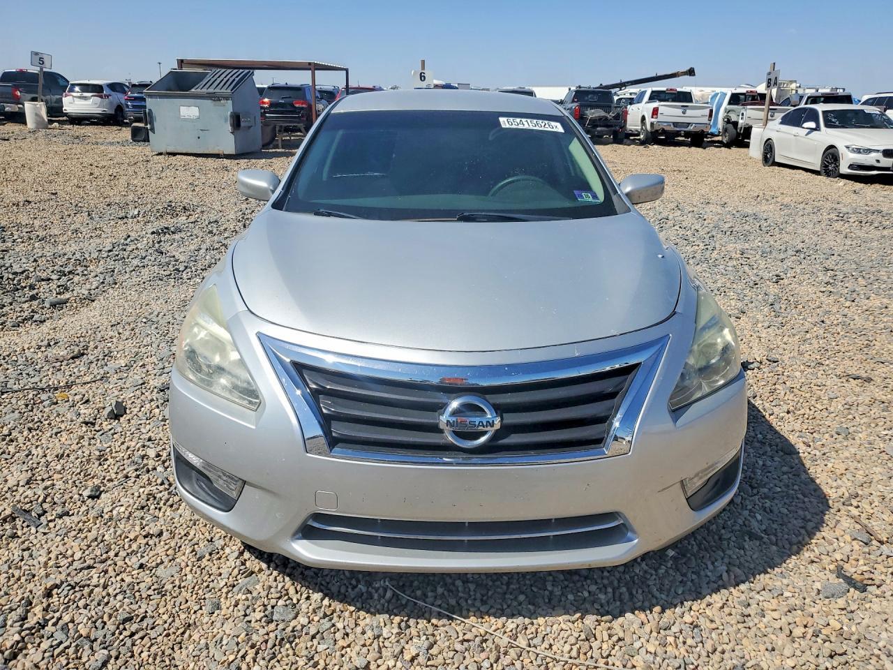 2014 Nissan Altima 2.5 S - Image 5