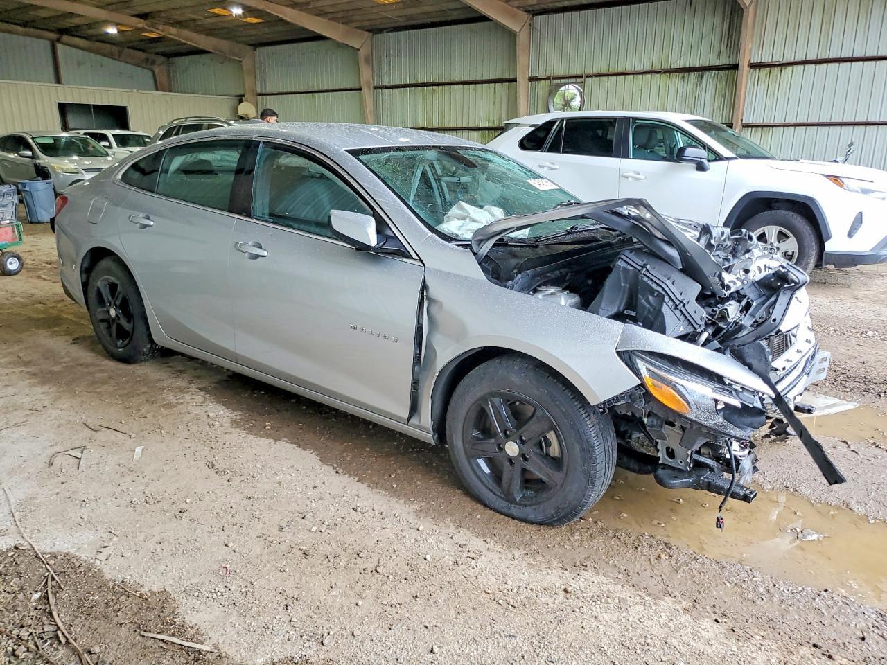 2022 Chevrolet Malibu Lt - Image 4