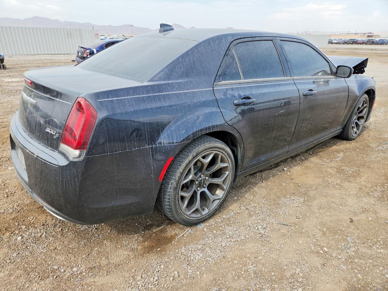2015 Chrysler 300 S - Image 3