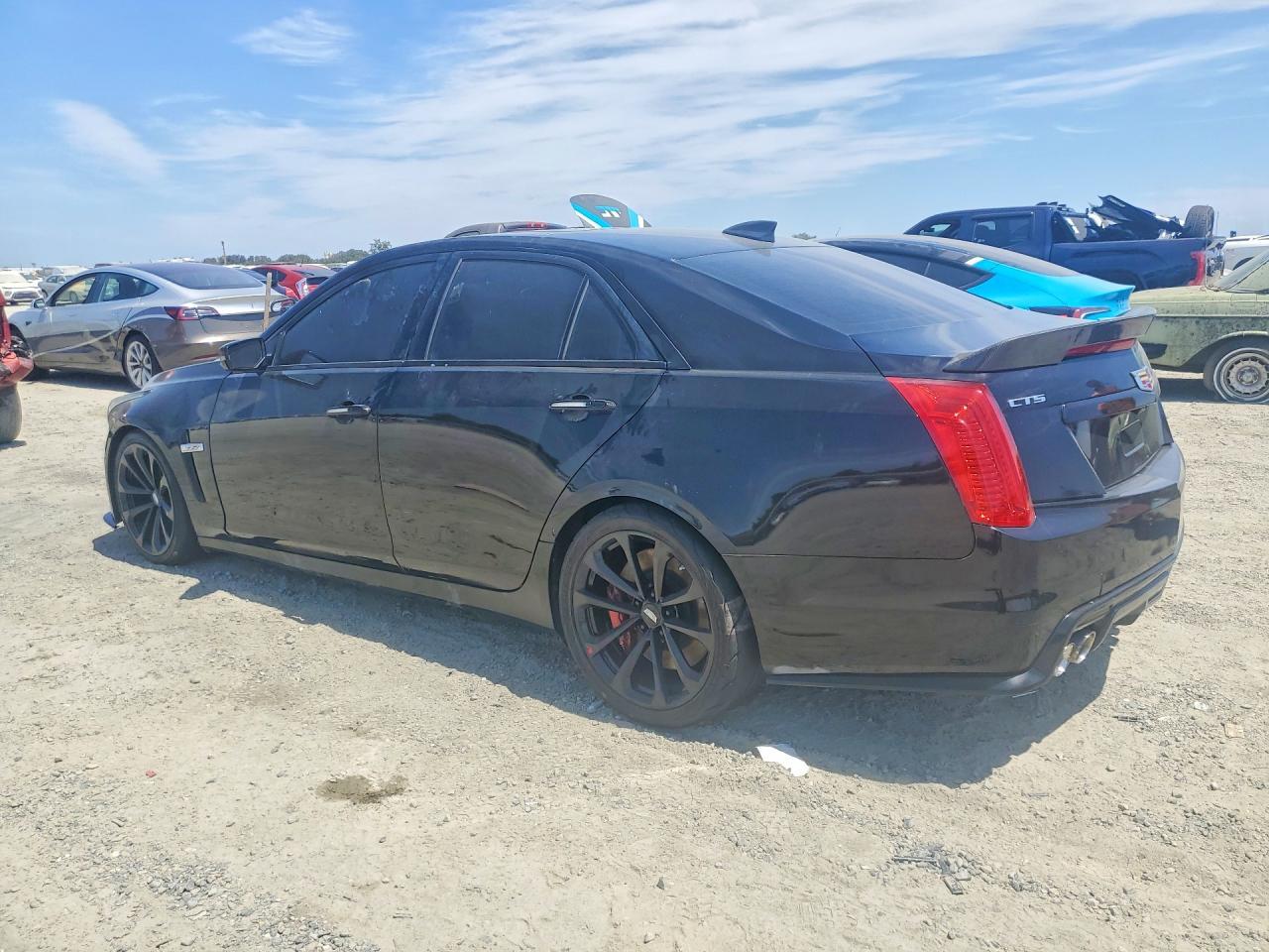 2017 Cadillac Cts-V - Image 2