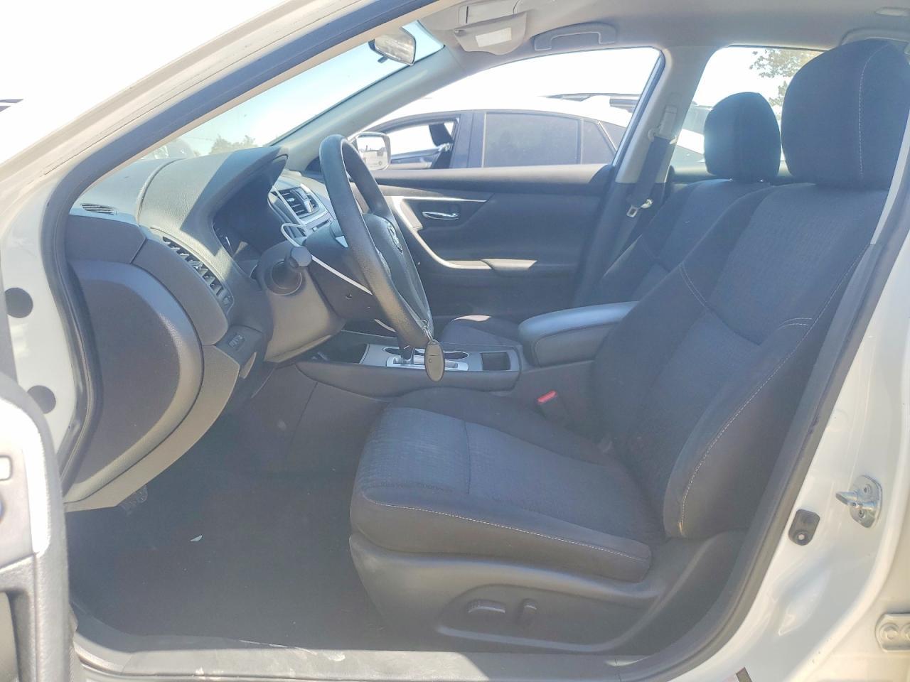 2016 Nissan Altima 2.5 S - Фото 7