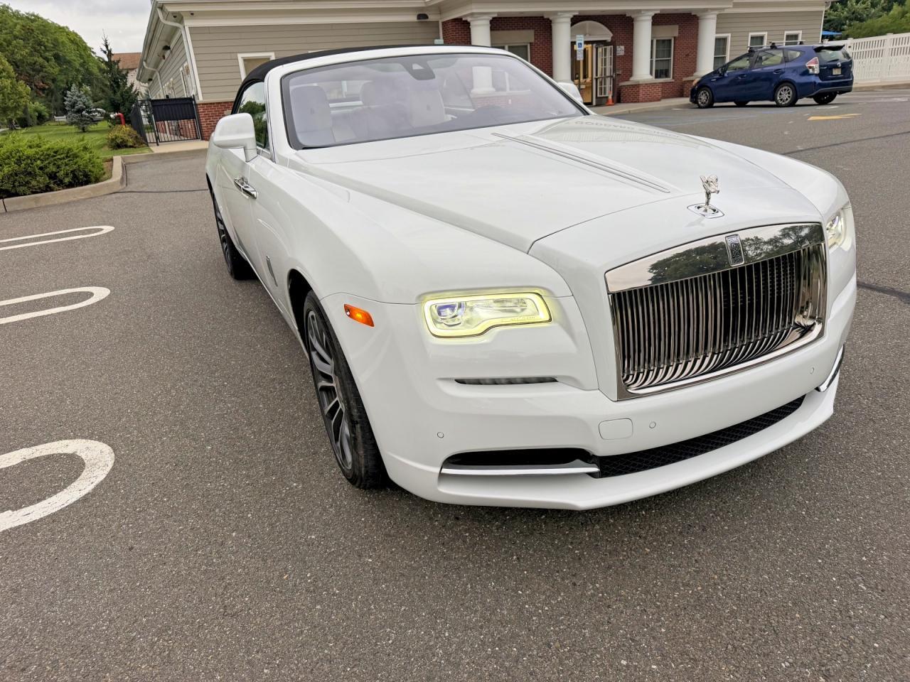 2020 Rolls-Royce Dawn Base - Фото 2