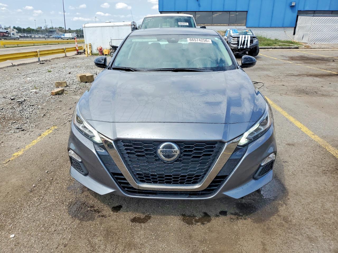 2020 Nissan Altima Sr - Image 5