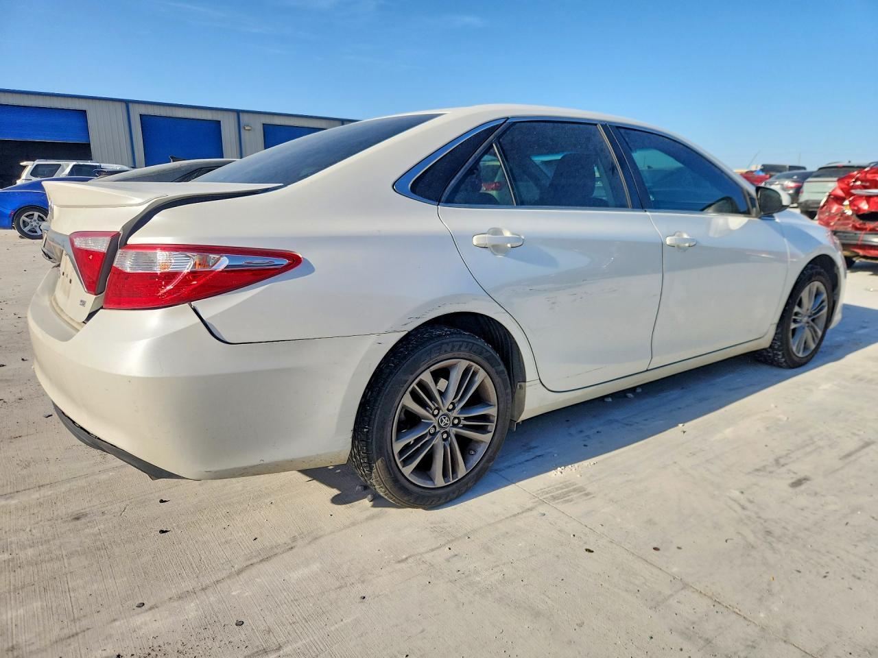 2017 Toyota Camry Se - Image 3
