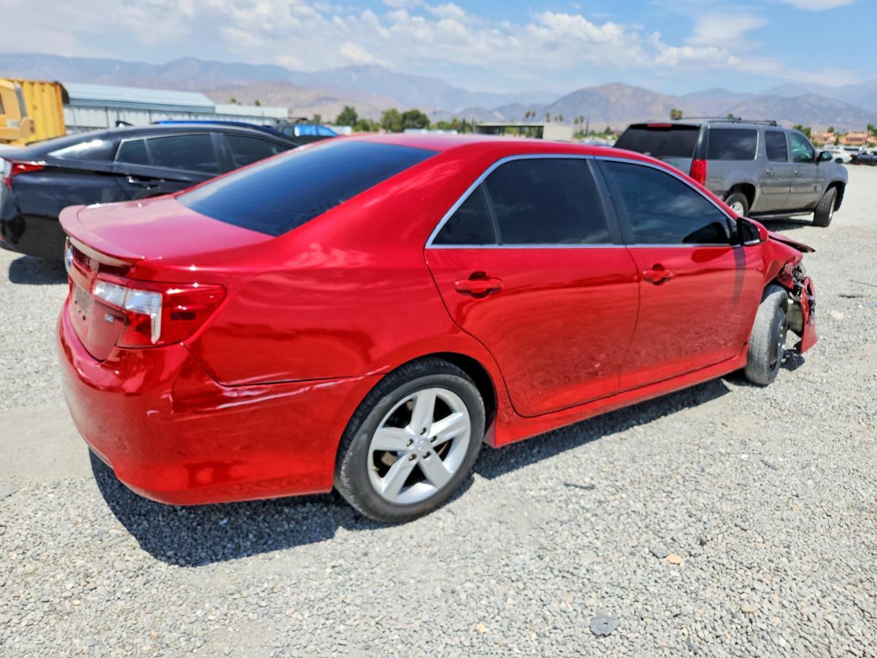2014 Toyota Camry Se - Фото 3