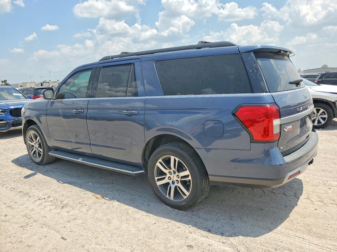 2022 Ford Expedition Max Xlt - Image 2