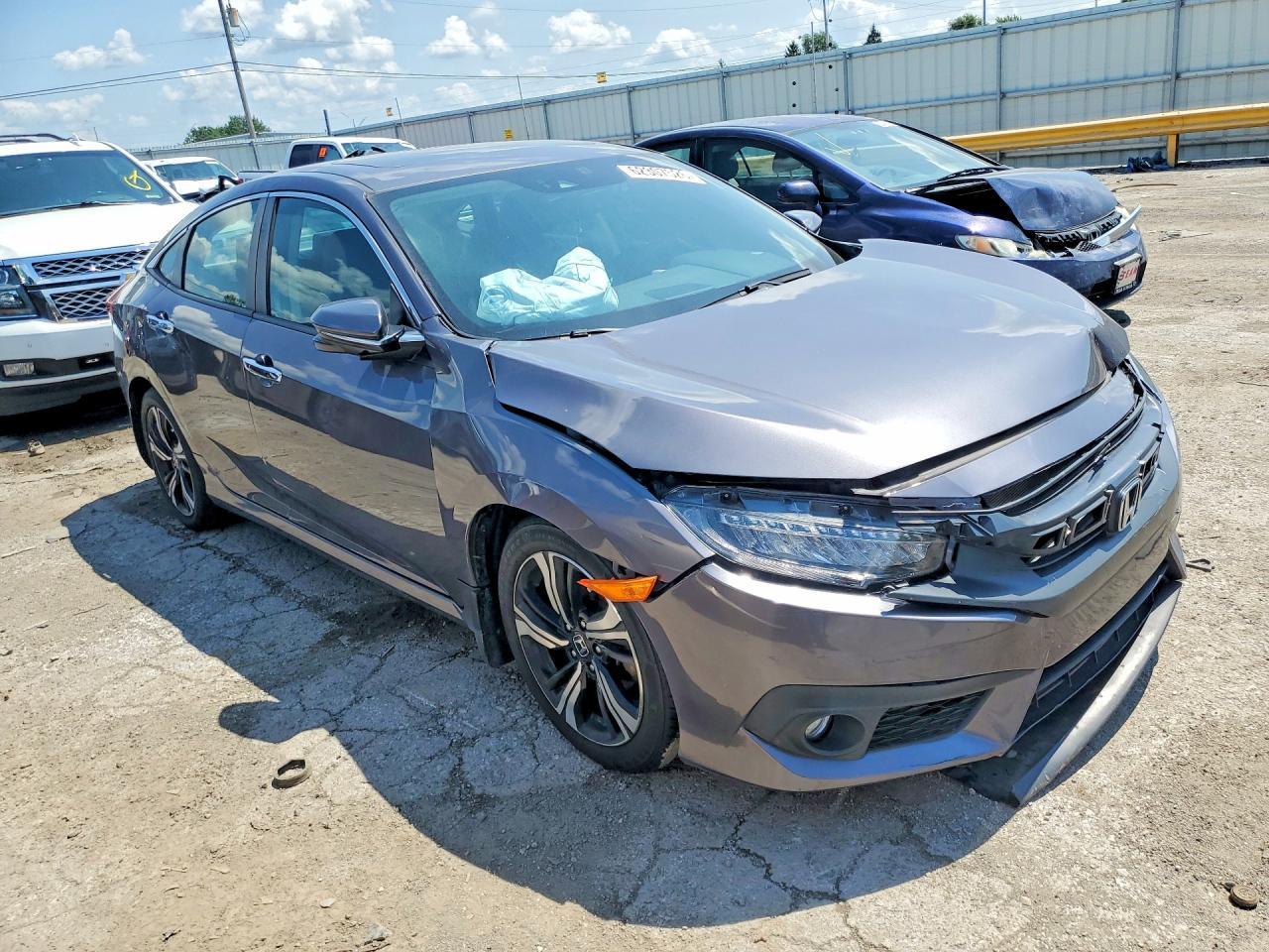 2016 Honda Civic Touring - Фото 4