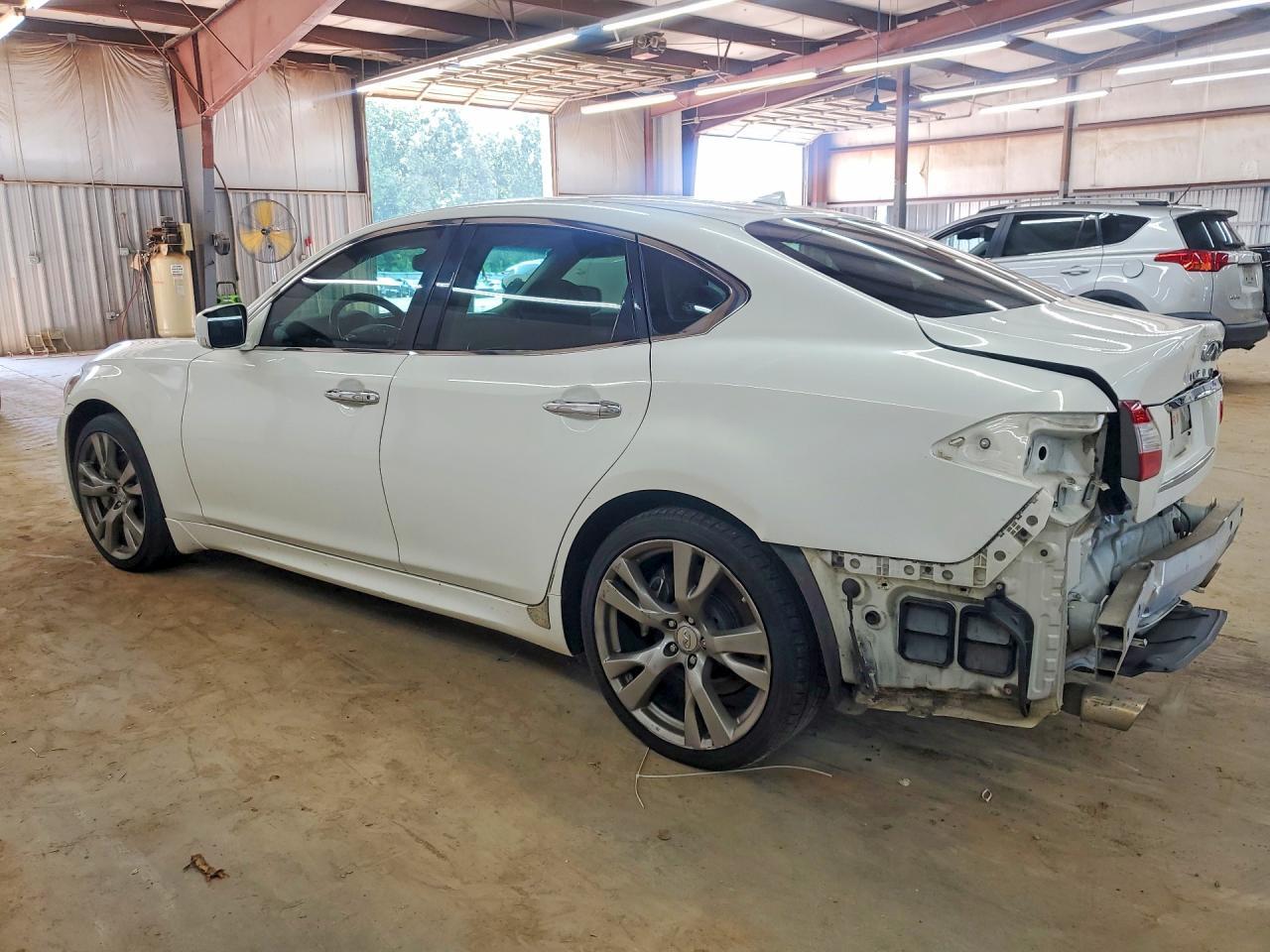 2011 Infiniti M37 Base - Image 2