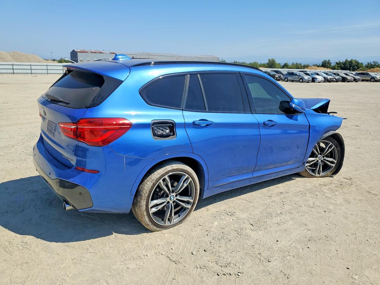 2019 BMW X1 xDrive28I - Фото 3