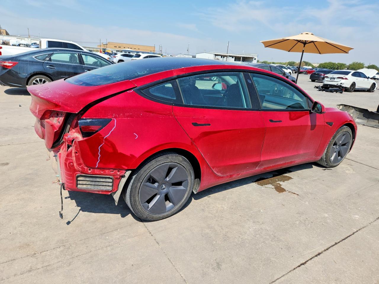 2023 Tesla Model 3 - Фото 3