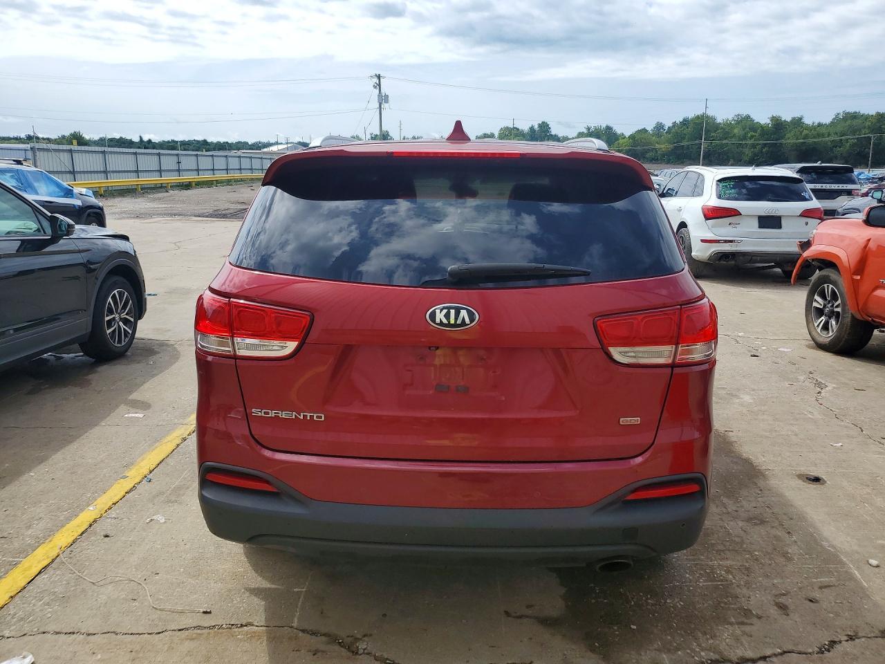 2016 Kia Sorento Lx - Image 6