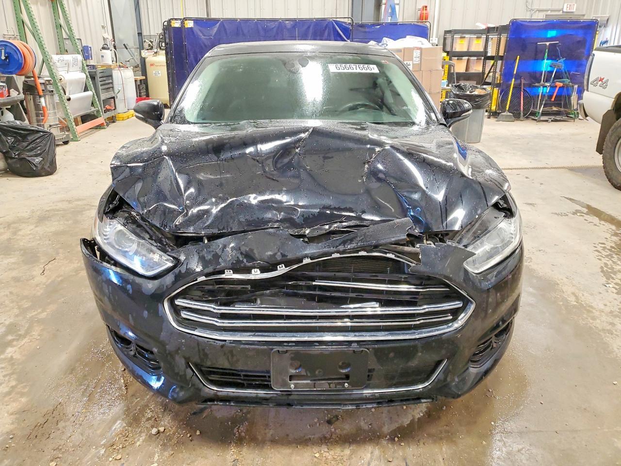 2016 Ford Fusion Titanium Hev - Image 5