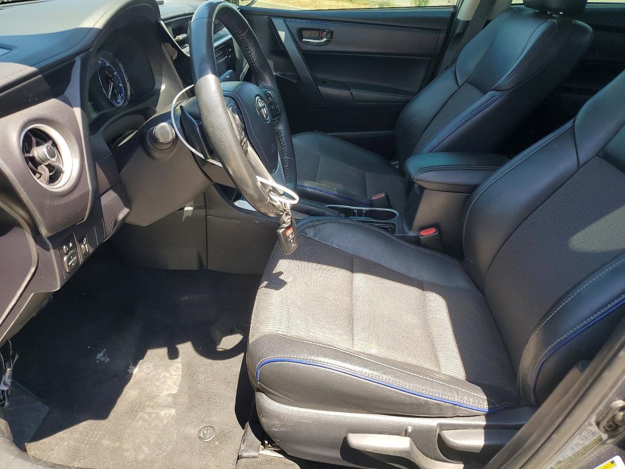 2017 Toyota Corolla Se - Фото 7