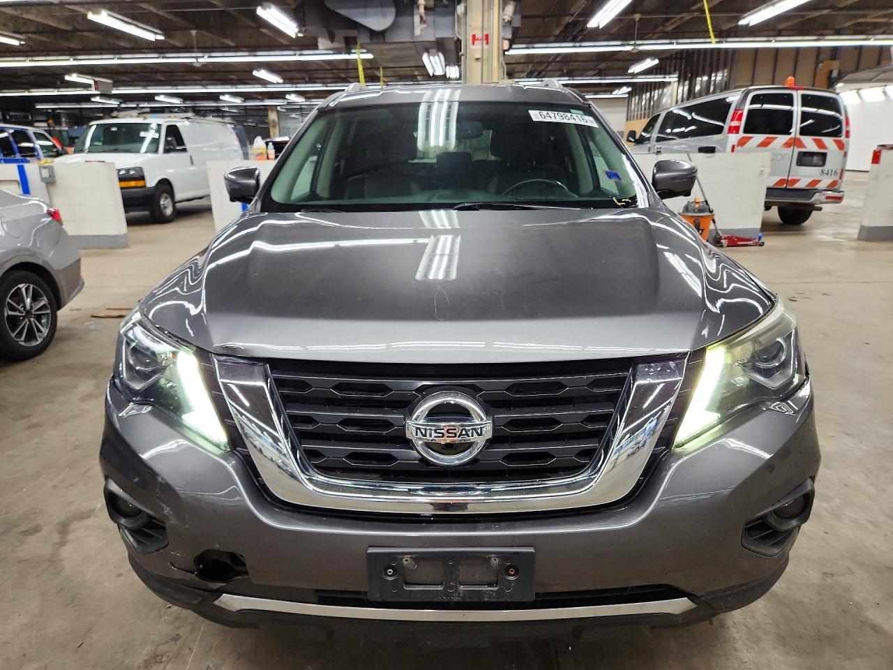 2017 Nissan Pathfinder S - Image 5