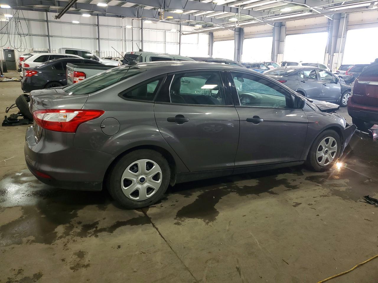 2014 Ford Focus S - Фото 3