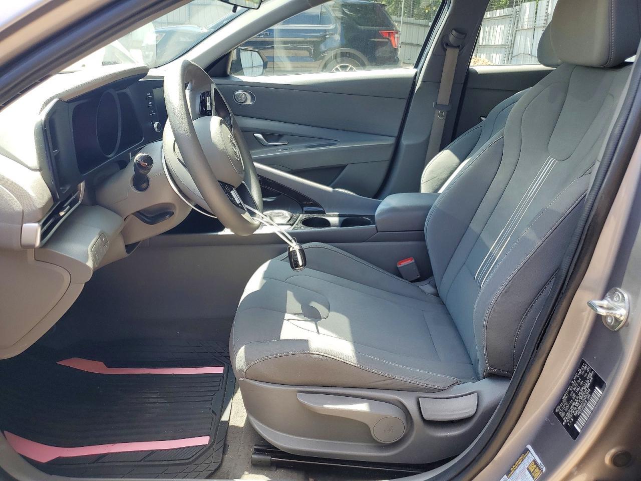 2023 Hyundai Elantra Blue - Фото 7